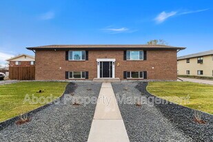 138 Glenda Dr in Loveland, CO - Building Photo