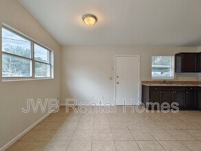 2233 Monteau Dr in Jacksonville, FL - Building Photo - Building Photo