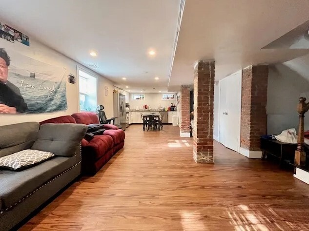 998 Tremont St, Unit 1 in Boston, MA - Foto de edificio - Building Photo