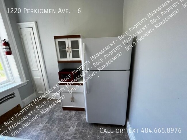 1220 Perkiomen Ave in Reading, PA - Building Photo - Building Photo