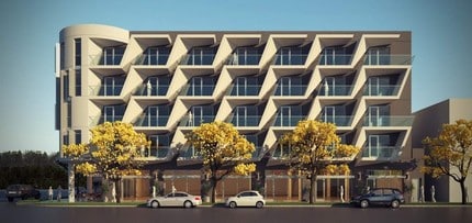 8000 W Beverly Blvd in Los Angeles, CA - Building Photo - Building Photo