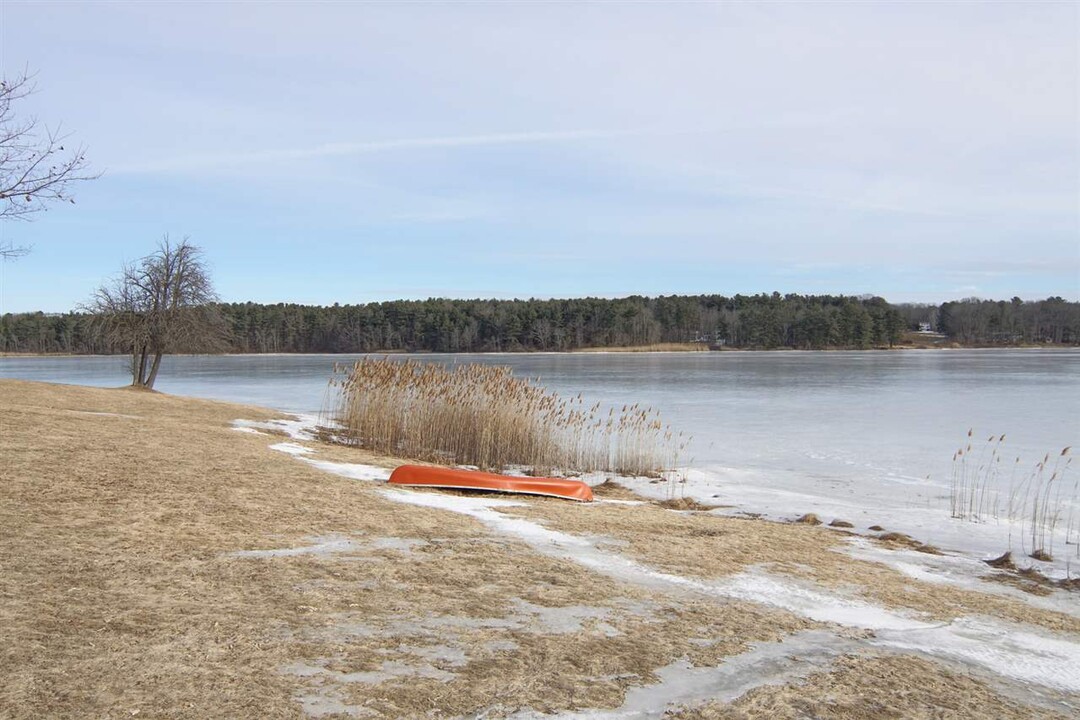 4 Spring Ln in Eliot, ME - Building Photo