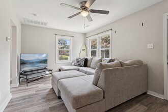 209 Woodstock St in Portsmouth, VA - Building Photo - Building Photo