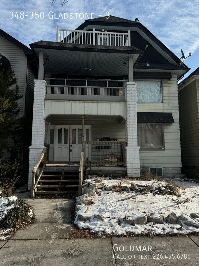 property at 350-350 Gladstone Ave