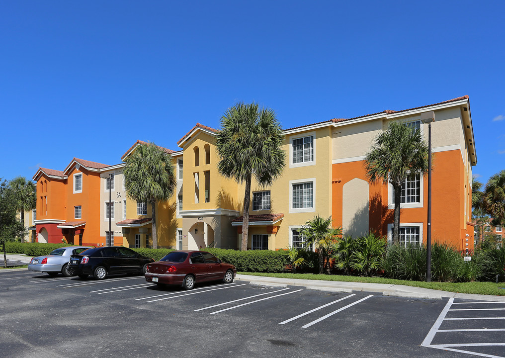 Palm Park Apartments in Boynton Beach, FL - Building Photo