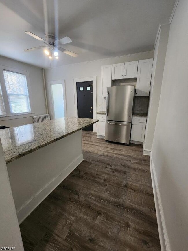 9 Lois Pl in Bloomfield, NJ - Building Photo - Building Photo