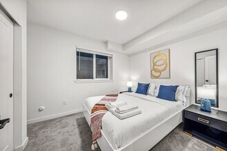 5201 Brooklyn Ave NE, Unit SI ID1372967P in Seattle, WA - Building Photo - Building Photo