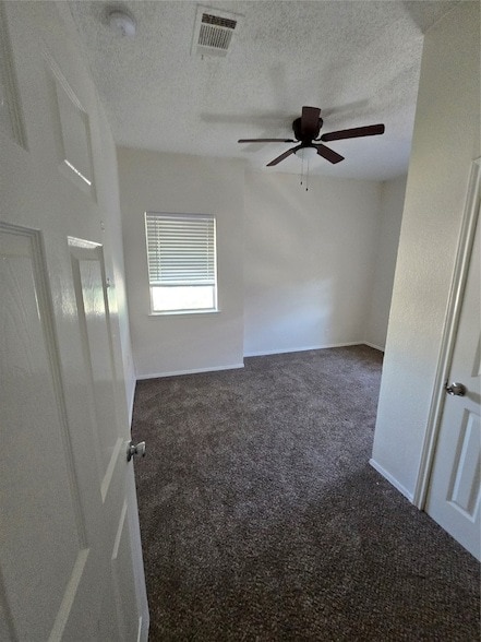3265 W Camp Wisdom Rd, Unit 101 in Dallas, TX - Building Photo - Building Photo