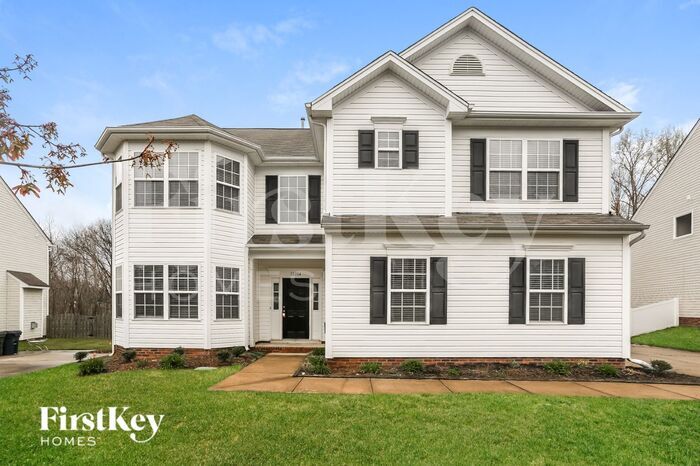 12204 Palomar Dr in Huntersville, NC - Building Photo
