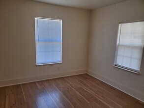 700 N Lea St, Unit 1 in Clovis, NM - Foto de edificio - Building Photo