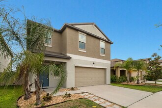4529 Eternal Prince Dr in Sun City Center, FL - Building Photo - Building Photo