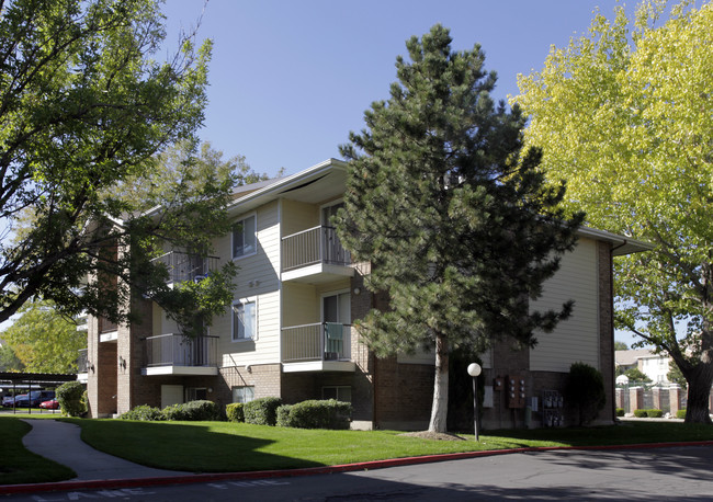 Willow Cove in West Jordan, UT - Foto de edificio - Building Photo