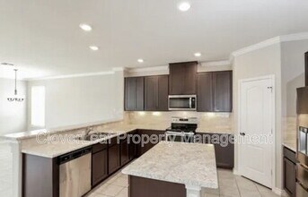 2412 Lazo Smt in San Antonio, TX - Building Photo - Building Photo