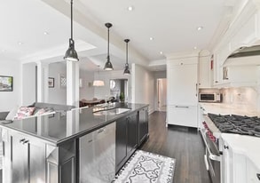 7039 San Pedro Ave in San Antonio, TX - Building Photo