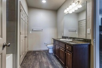 2120 Stephens Pl in New Braunfels, TX - Foto de edificio - Building Photo