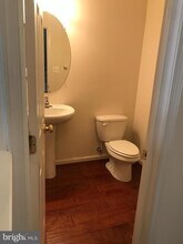 333 Elizabeth Dr in Kennett Square, PA - Building Photo - Building Photo