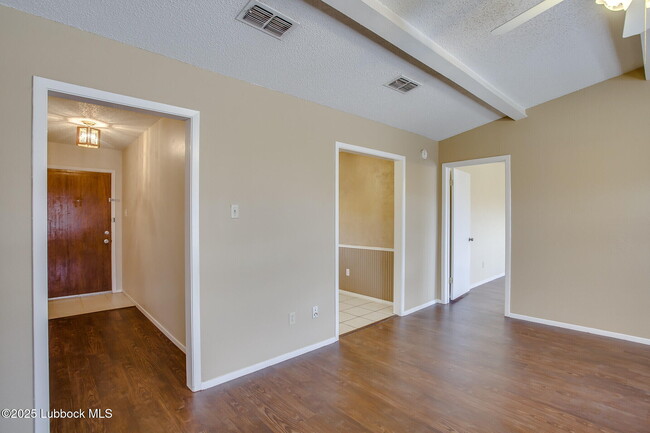 6127 38th St in Lubbock, TX - Building Photo - Building Photo