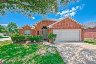 758 Brushy Glen Dr in Houston, TX - Building Photo - Building Photo