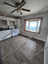 7711 Rhode Island Ct in Hammond, IN - Building Photo - Building Photo