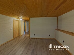 891 Nez Perce Ct in Chanhassen, MN - Foto de edificio - Building Photo