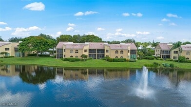 577 Beachwalk Cir in Naples, FL - Building Photo - Building Photo