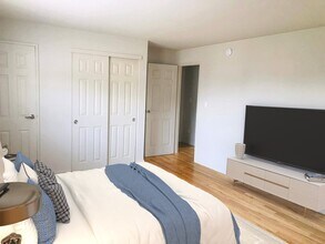 97 Salmon Brook Dr in Glastonbury, CT - Building Photo - Building Photo