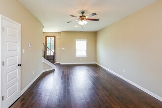 5498 Riverstone Dr in Memphis, TN - Building Photo - Building Photo