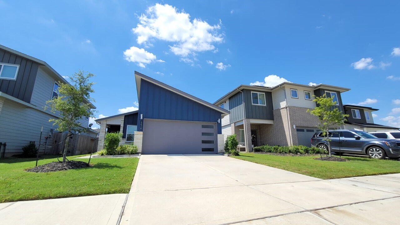 12518 Colchester Creek Ct in Houston, TX - Building Photo