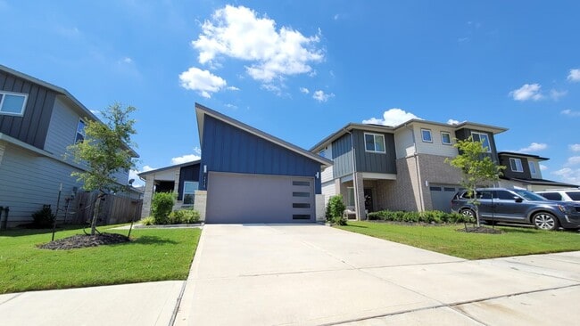 12518 Colchester Creek Ct
