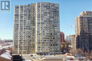 3605 Kariya Dr in Mississauga, ON - Building Photo