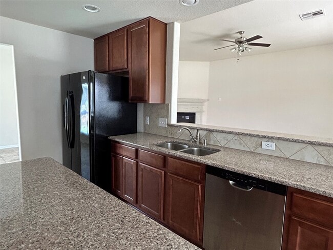 3207 Tall Sycamore Trail