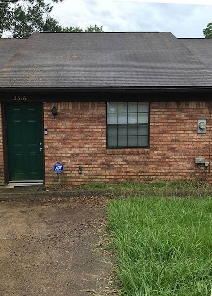 property at 2316 Hartsfield Way