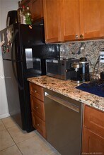 8650 SW 67th Ave-Unit -1030 in Pinecrest, FL - Building Photo - Building Photo