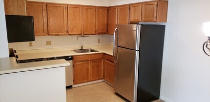 429 Wright St, Unit 108 in Lakewood, CO - Building Photo - Building Photo