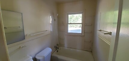 4404 Trinity Ave in Greensboro, NC - Building Photo - Building Photo