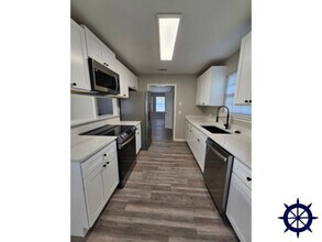 906 Kevin Ct in Panama City, FL - Building Photo - Building Photo