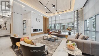 65 Annie Craig Dr in Toronto, ON - Building Photo