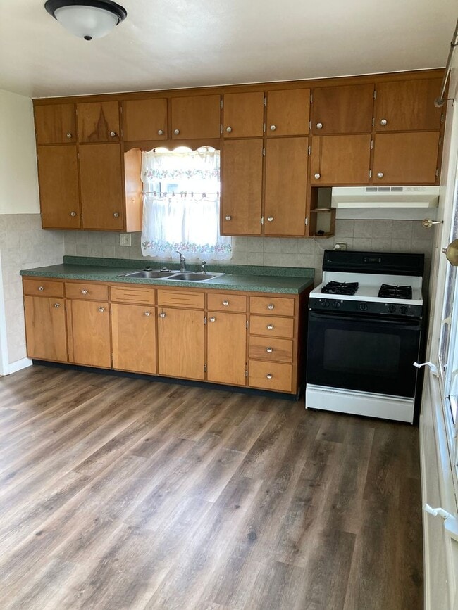 1829 Townline Ave in Beloit, WI - Building Photo - Building Photo