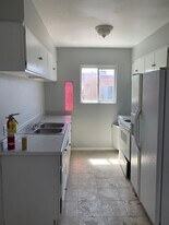 1324 N 22nd St in Las Vegas, NV - Building Photo