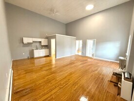 426 3rd Ave in Troy, NY - Building Photo