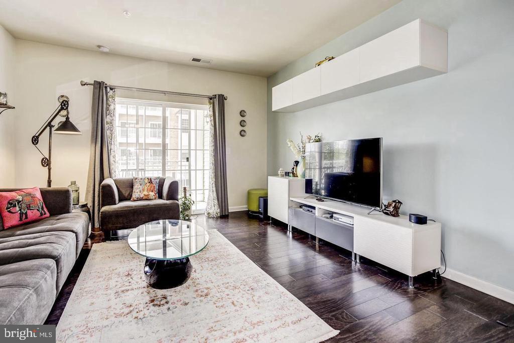 4525 Champions Run in Cherry Hill Township, NJ - Building Photo