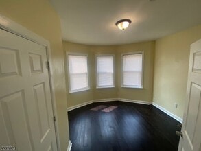 14 Fern Ave in Irvington, NJ - Building Photo - Building Photo
