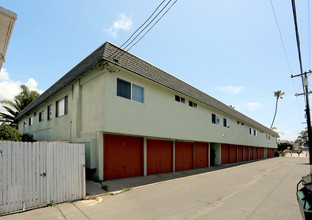 St. Malo Surf Apartments in Oceanside, CA - Building Photo - Building Photo