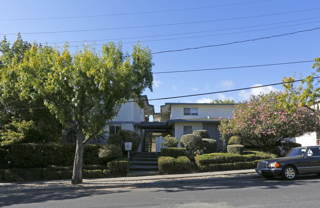 130 Towne Ter in Los Gatos, CA - Foto de edificio - Building Photo