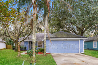 3111 Olde Sutton Parke Dr in Orange Park, FL - Building Photo - Building Photo