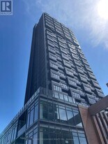5 Quarrington Ln in Toronto, ON - Building Photo