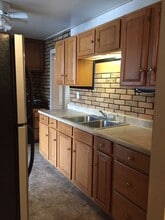 829 Sherman St in Salina, KS - Building Photo - Building Photo