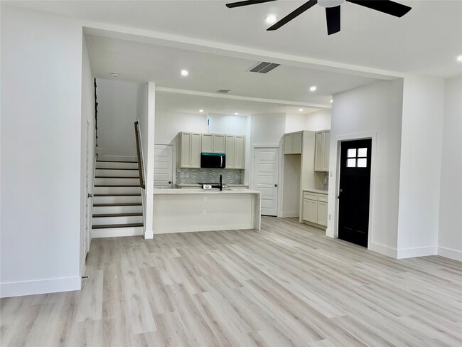 property at 10123 Grover Ln