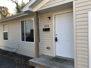 642 N Belview Ave-Unit -Unit B in Springfield, MO - Building Photo - Building Photo