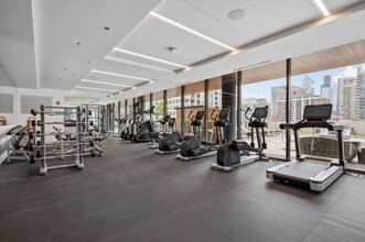 800 N Cleveland Ave in Chicago, IL - Building Photo - Building Photo